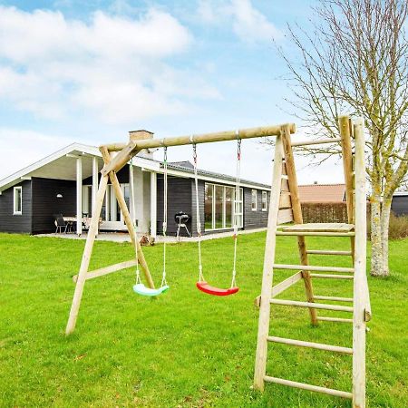 8 Person Holiday Home In Эбельтофт Экстерьер фото